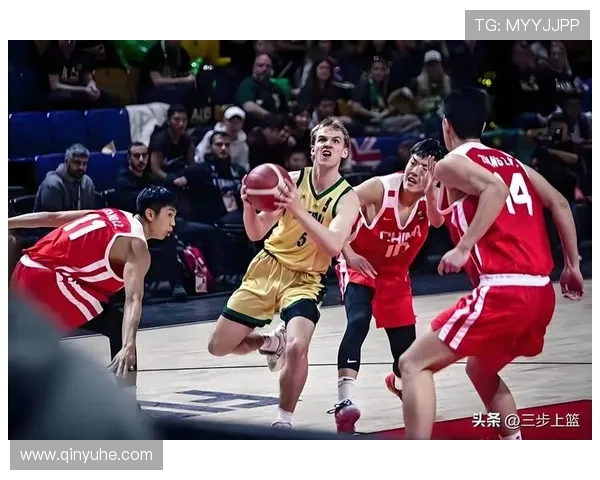 中国男篮迎战澳大利亚队全力冲击巴黎奥运资格赛胜利目标 中国男篮迎战澳大利亚队全力冲击巴黎奥运资格赛胜利目标