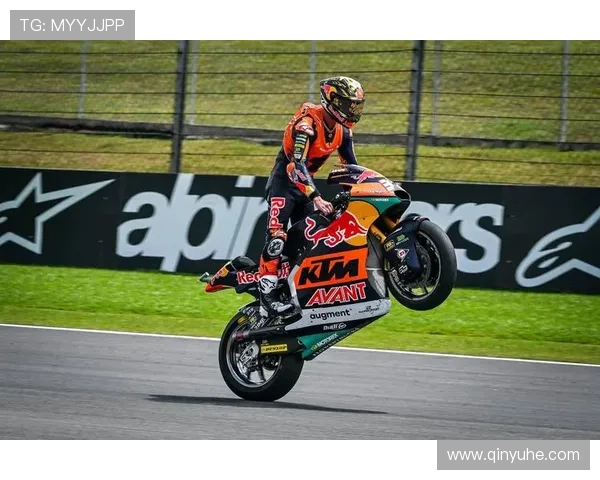 摩托GP赛季揭幕战精彩纷呈 车手们竞争激烈争夺冠军荣耀