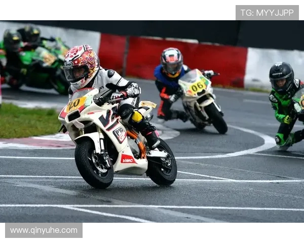 新赛季摩托车大奖赛竞争加剧多支车队战略调整备战冲刺引关注热潮